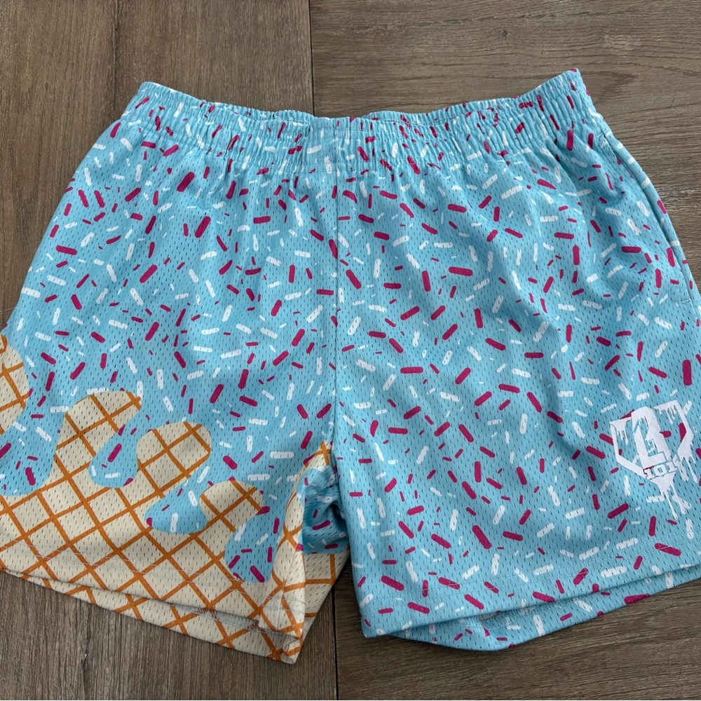 Baseball Lifestyle Blue Sprinkle Patterned Shorts size adult medium